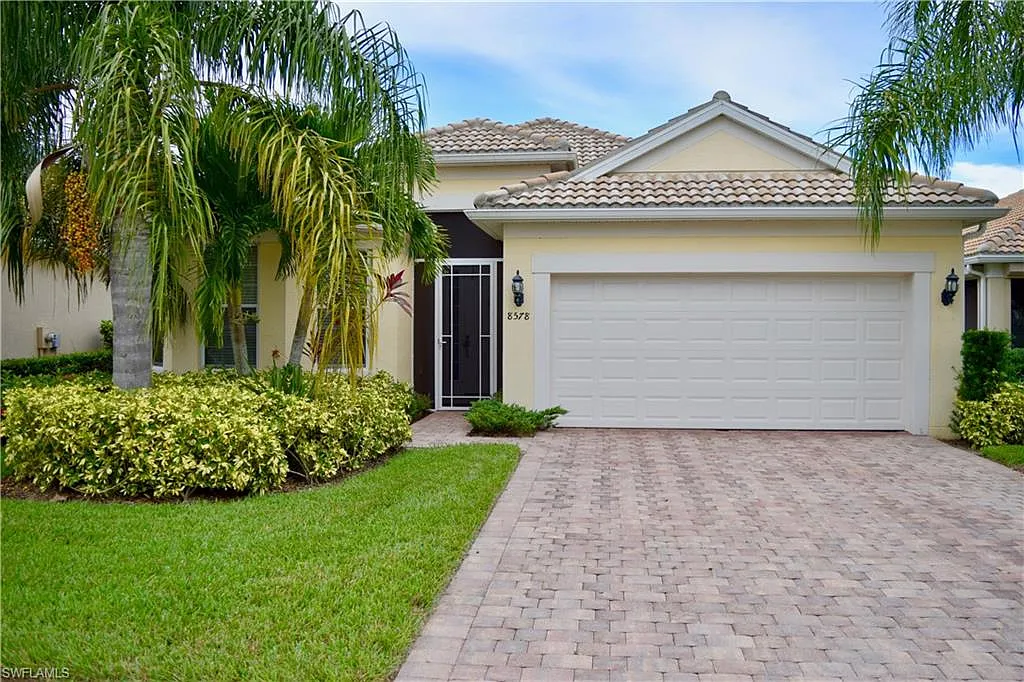 3 bed, 3.0 bath, 1901 sqft, $6,500 — Photo 2