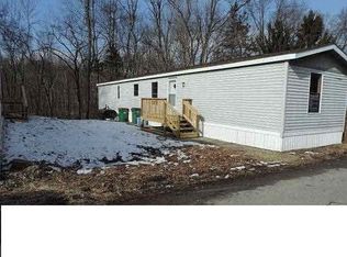 29 Feller Ct, Poughkeepsie, NY 12603