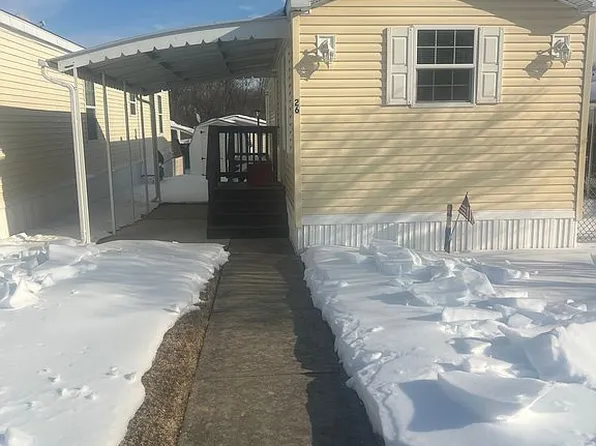 26 Rockywood Ln, Essex, MD 21221