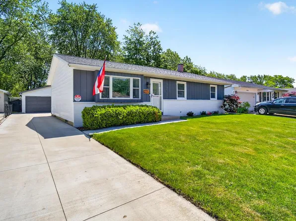 8915 17th AVENUE, Kenosha, WI 53143