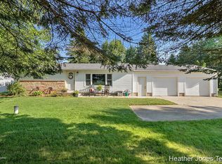 9360 Peck Rd, Greenville, MI 48838