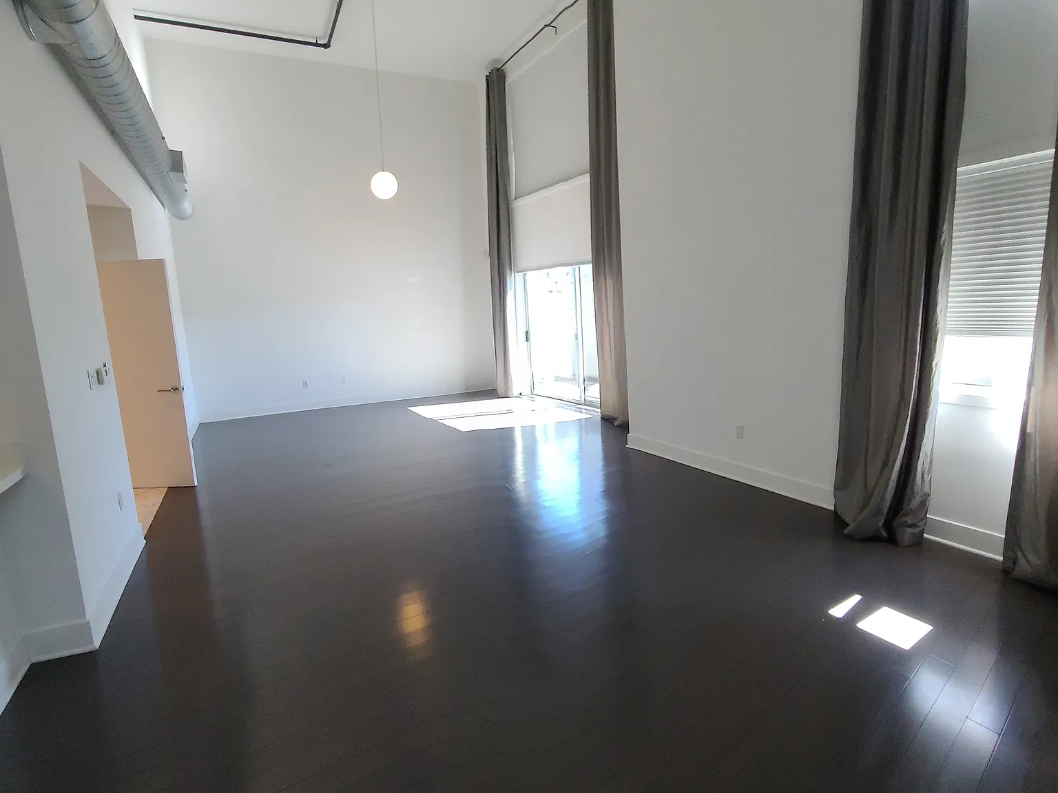 2 bed, 1253 sqft, $4,200 — Photo 1