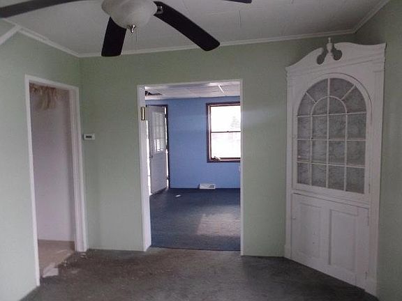 5th image of 714 Helman St
