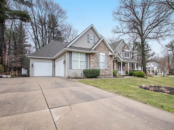 3rd image of 2900 Foxboro Ln