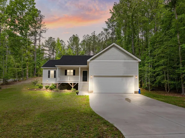 141 Wounded Knee Dr, Louisburg, NC 27549