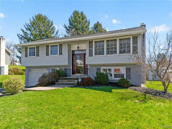 4014 Westview Dr, Allentown, PA 18104