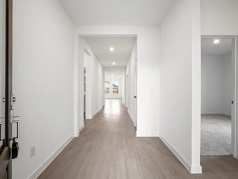 3009 Waterwood Pass Dr — Photo 4
