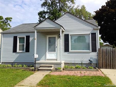 1st image of 675 E Mapledale Ave