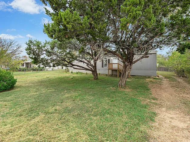 Building Photo - 1702 Dakota Trce