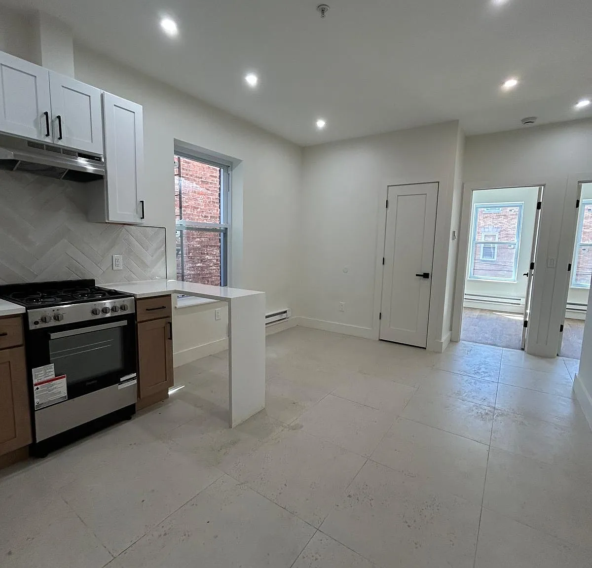 2 bed, $2,150 — Photo 2
