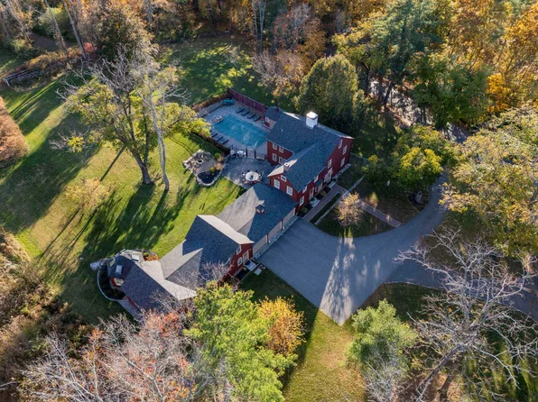 23 Old Manchester Road, Amherst, NH 03031