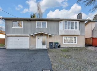 10320 140th St, Surrey, BC V3T 4X9