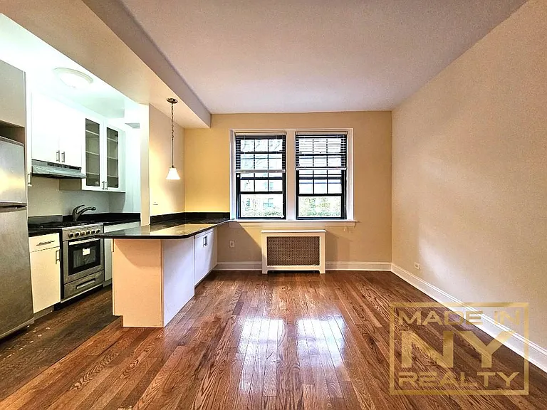 51-1 39th Ave #L12 — Photo 4