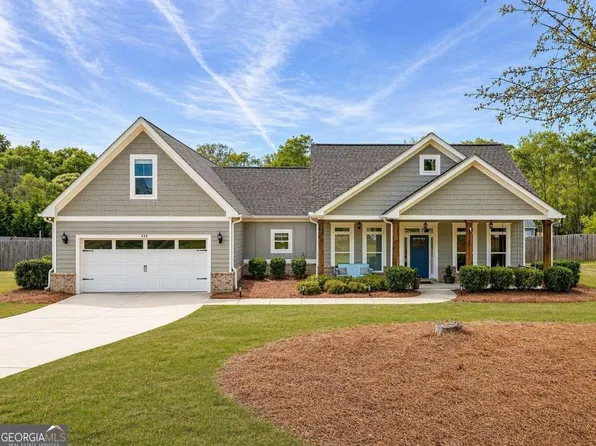 438 Lakewood Dr SW, Social Circle, GA 30025