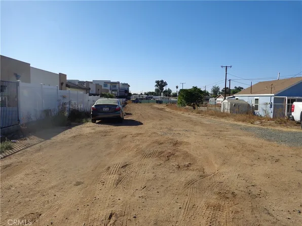 13141 Edgemont St #25, Moreno Valley, CA 92553