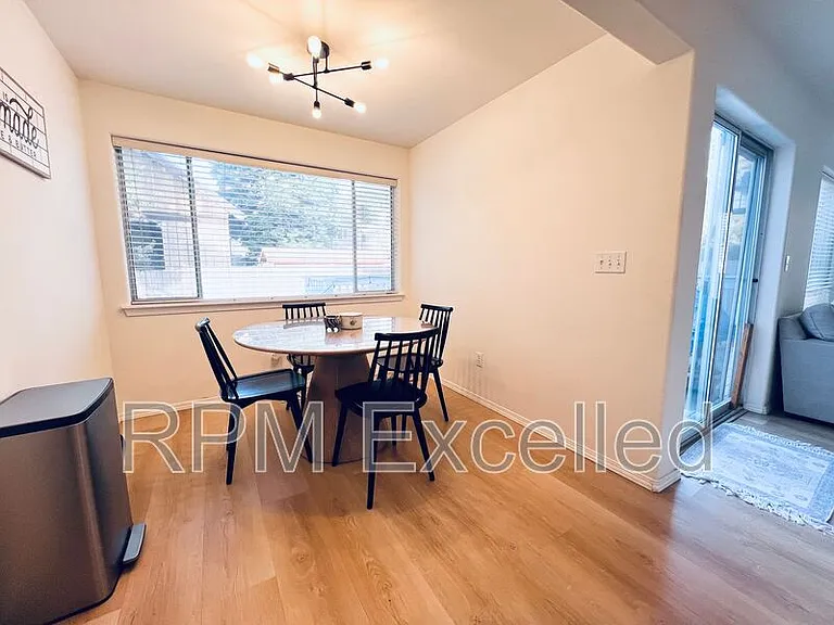9426 S 242nd St — Photo 11