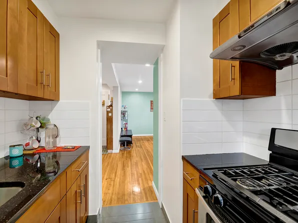 8867 Bay 16th Street image 9 of 17