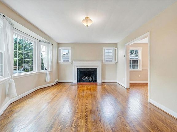 4th image of 2310 Westover Ave SW
