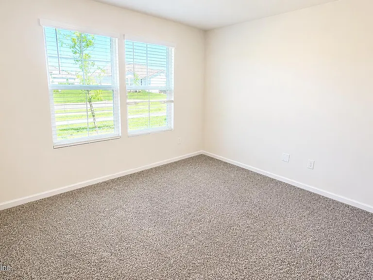 121 Aveiro Way — Photo 20