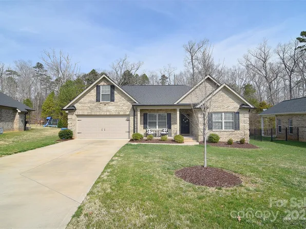 12889 Hill Pine Rd, Midland, NC 28107