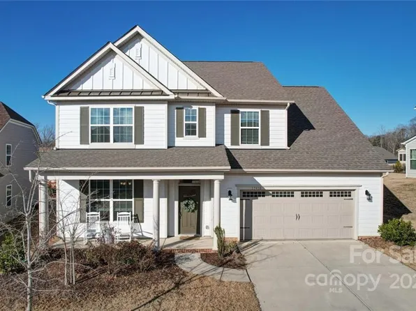 17416 Austins Creek Dr, Charlotte, NC 28278