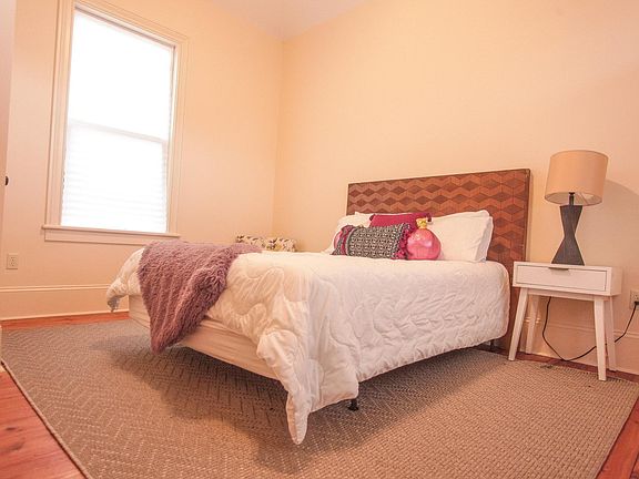 5th image of 1820 Laharpe St #1/2