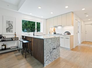 3590 W 39th Ave #201, Vancouver, BC V5Y2N8