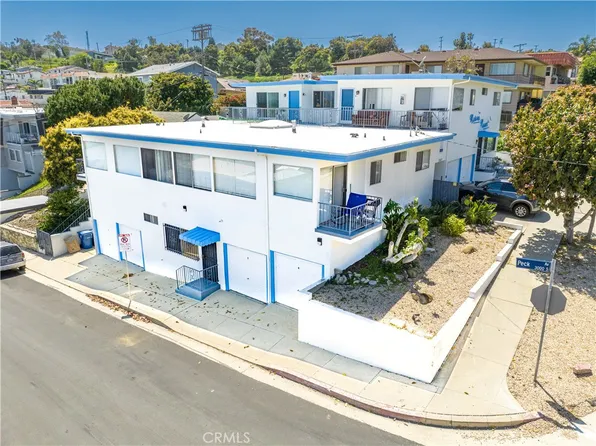 707 W 30th St, San Pedro, CA 90731