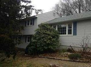 202 Cardinal Dr, Meriden, CT 06450