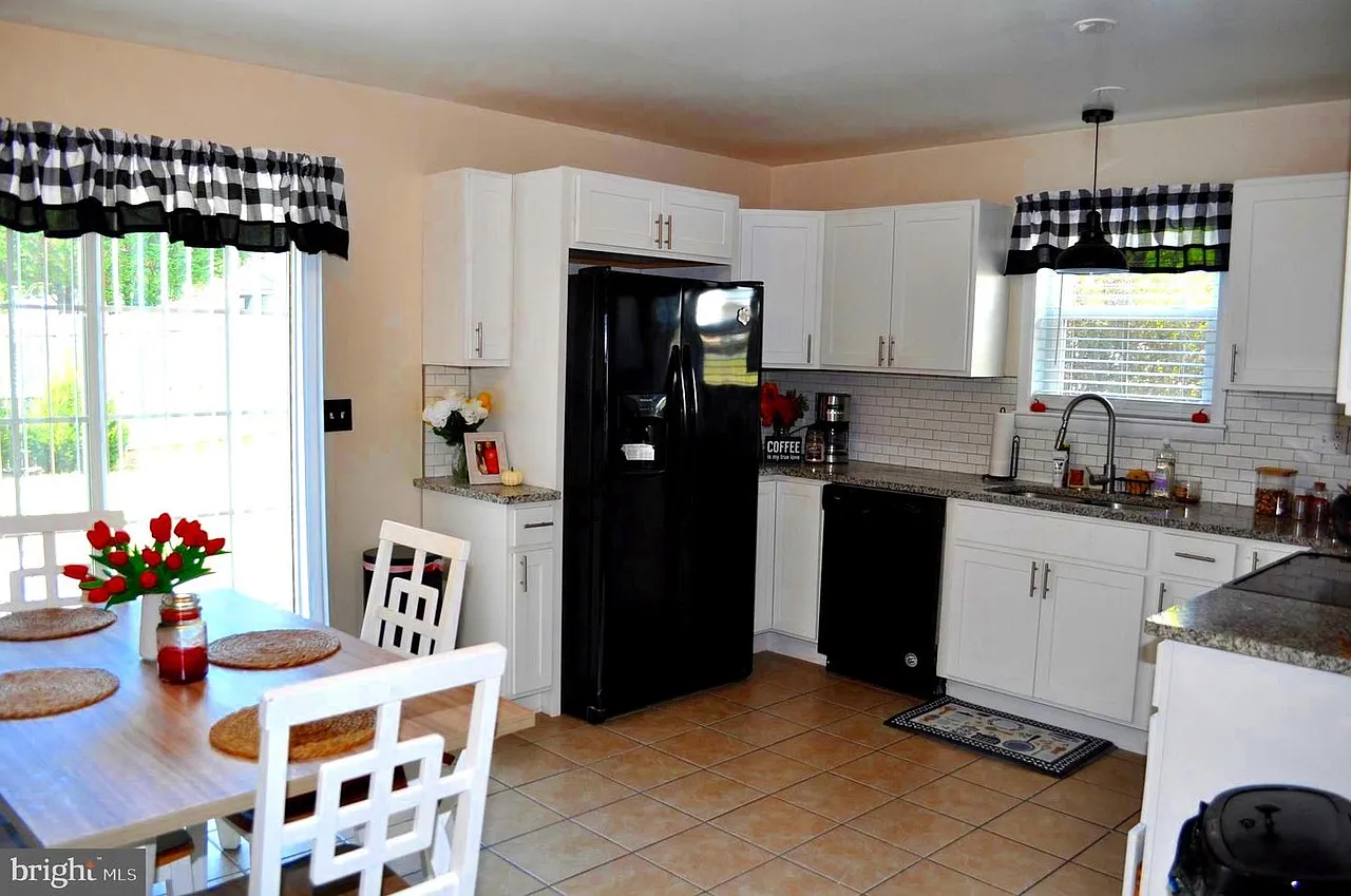 3110 Galaxy Road - 1 — Photo 2