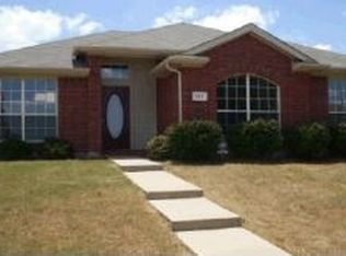 137 Buffalo Creek Dr, Desoto, TX 75115