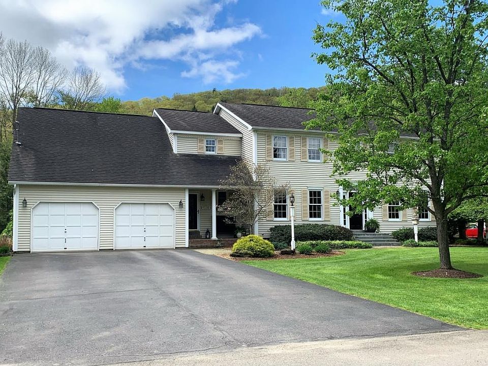 1st image of 96 Wisconsin Dr