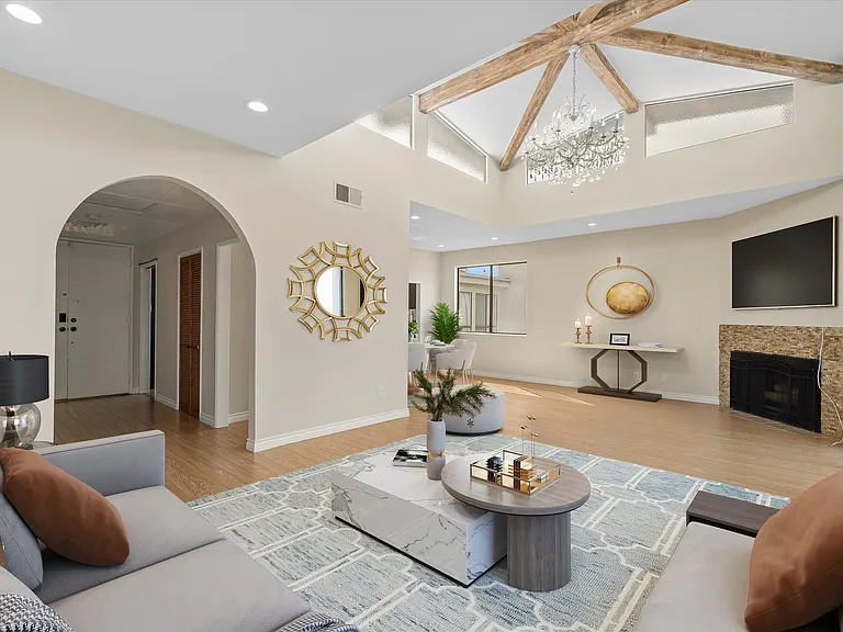 2175 S Beverly Glen Blvd #406 — Photo 1