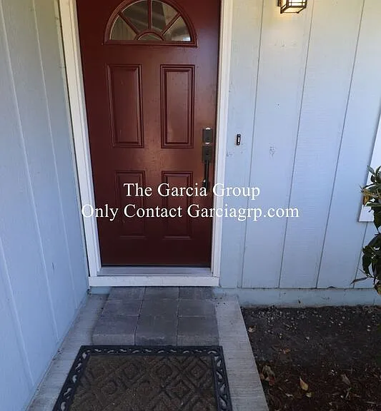 1102 NE Kathryn St — Photo 45
