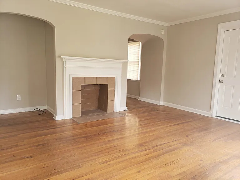 1799 S Gordon St SW — Photo 4