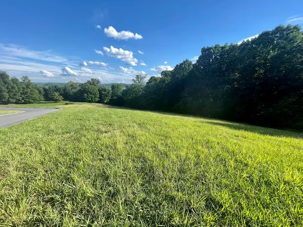 181 Harbor Dr, Mooresburg, TN 37811