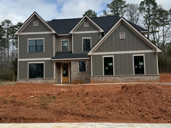 191 Thoroughbred Run, Hoschton, GA 30548