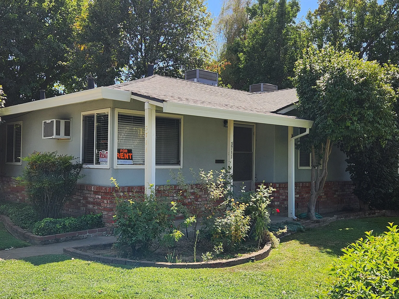 2 bed, 800 sqft, $2,150 — Photo 1
