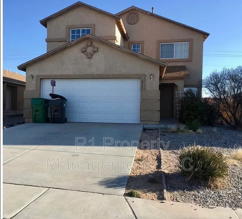 6137 Vaughn Dr NE