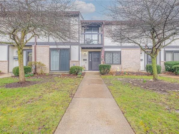 16275 Heather Ln #D1, Middleburg Heights, OH 44130