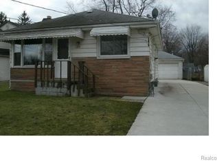 1837 Birchcrest Rd, Waterford, MI 48328