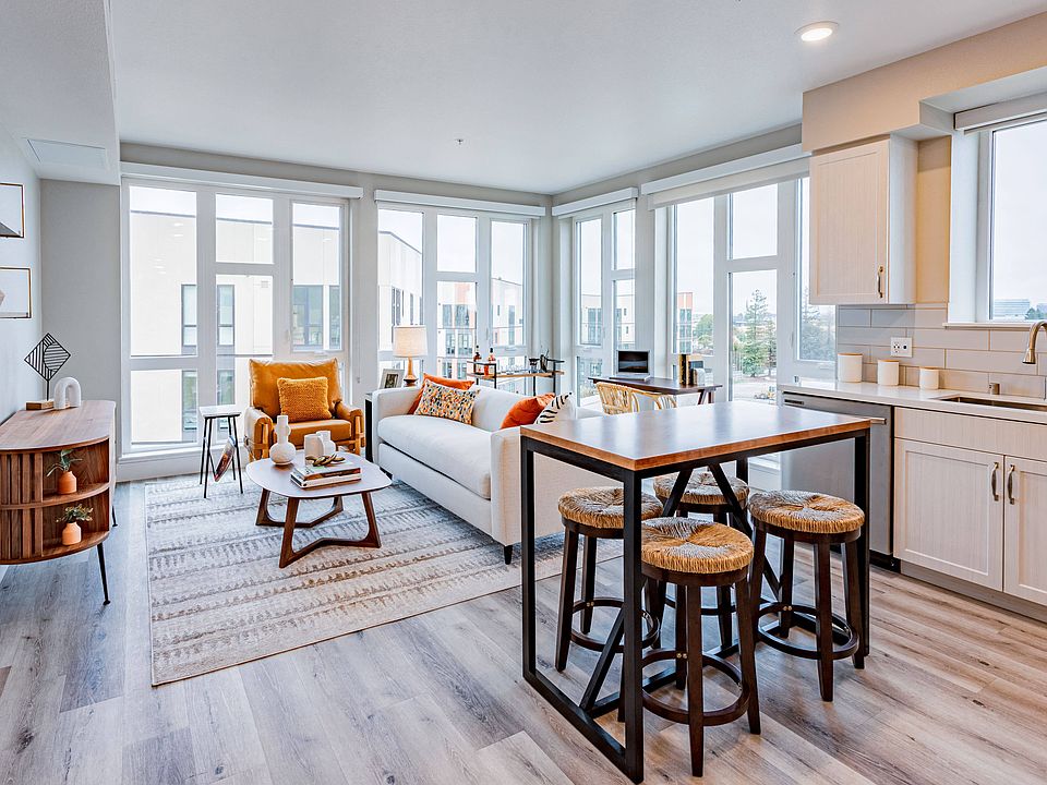 1st image of 1250 Lakeside Dr #3981815
