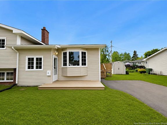 2nd image of 11 Pembroke Cres