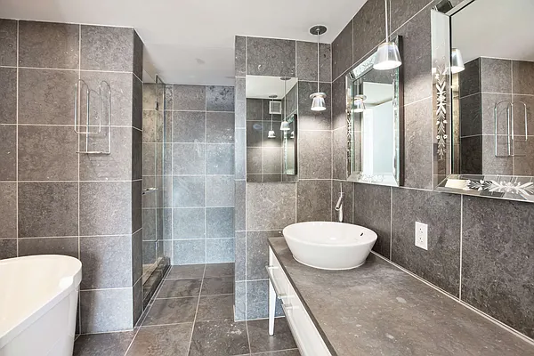 Sold by Compass | media 6