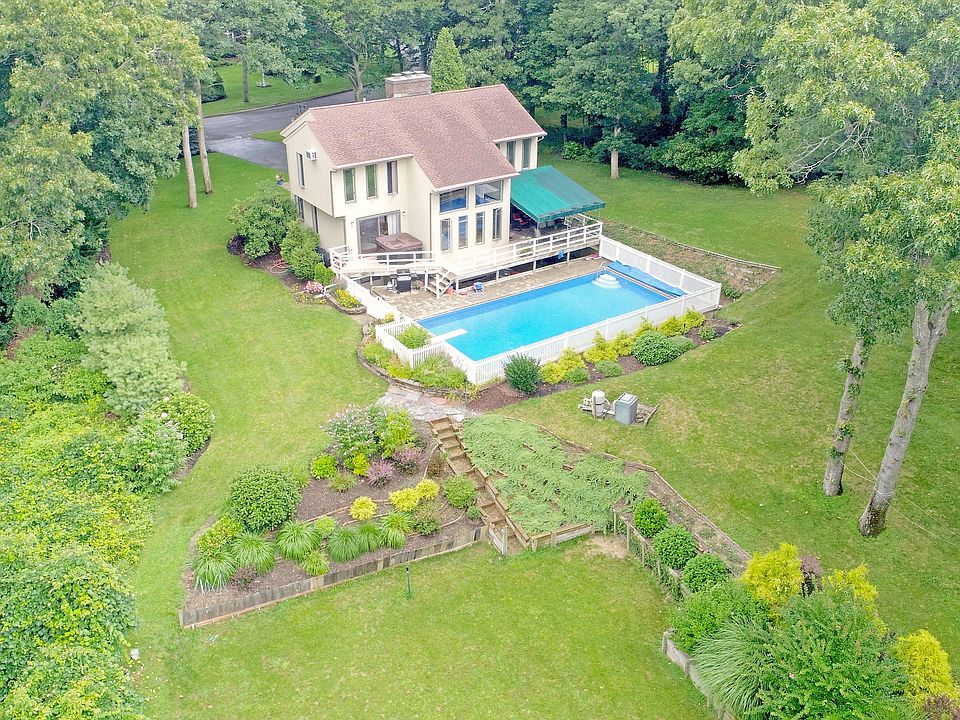 1st image of 57 Landing Ln