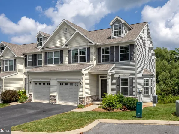 135 Kestrel Ln, Boalsburg, PA 16827