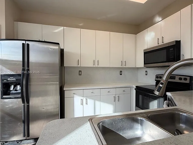 8528 SW 166th Pl #8528 — Photo 13