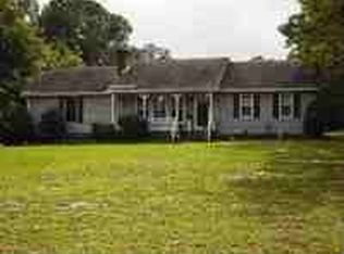 463 Bannermans Mill Rd, Richlands, NC 28574