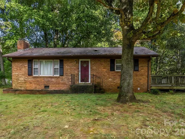 328 Long Shoals Rd, Bessemer City, NC 28016