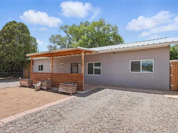 715 N 11th St, Belen, NM 87002